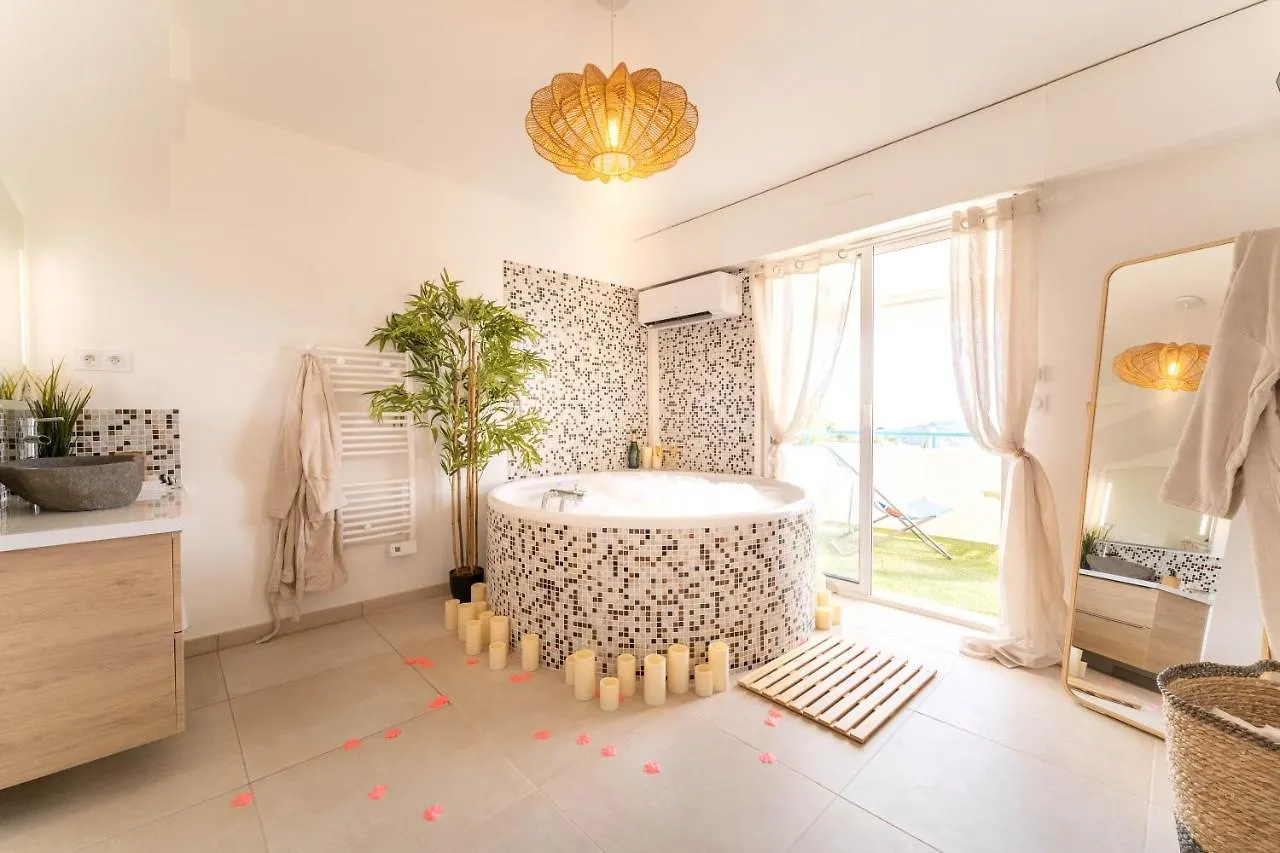 A Jacuzzi With Sea View - Duplex With 2 Terraces Villefranche-sur-Mer
